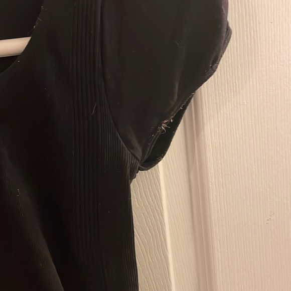 Black Scoop Neck Stretchy T-shirt - Picture 4 of 8